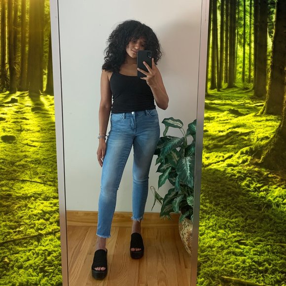 True Blue Cropped Jeans - Picture 1 of 1